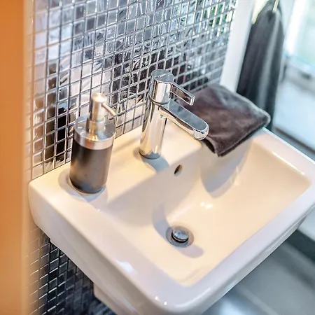 Ryburn House - Uk43518