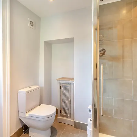 Ryburn House - Uk43518