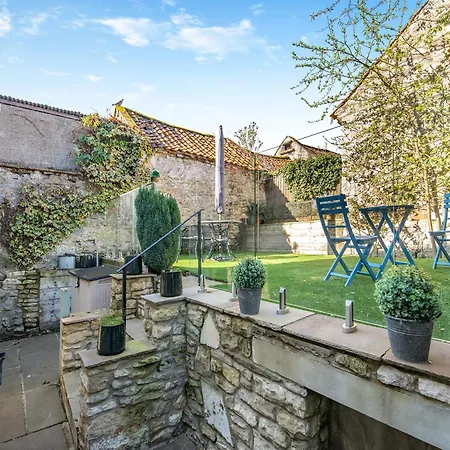 Ryburn House - Uk43518 Holiday home *